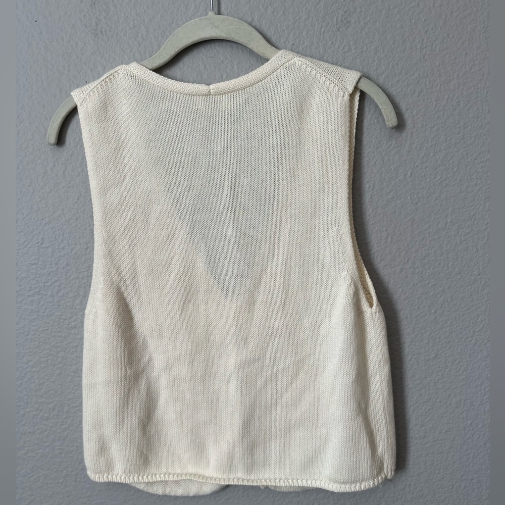 Aritzia Sweater Vest - Picture 3 of 7